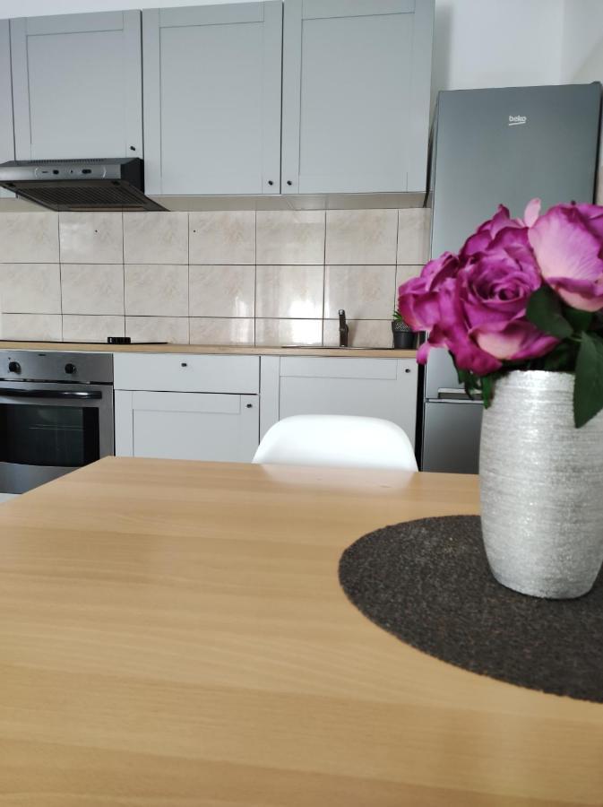 Cozy Apartment In Split In Nice Quiet Neighborhood Esterno foto